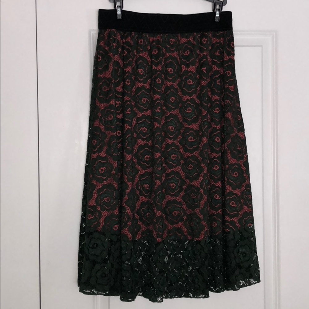 Like NEW Lace Midi skirt Size Sm